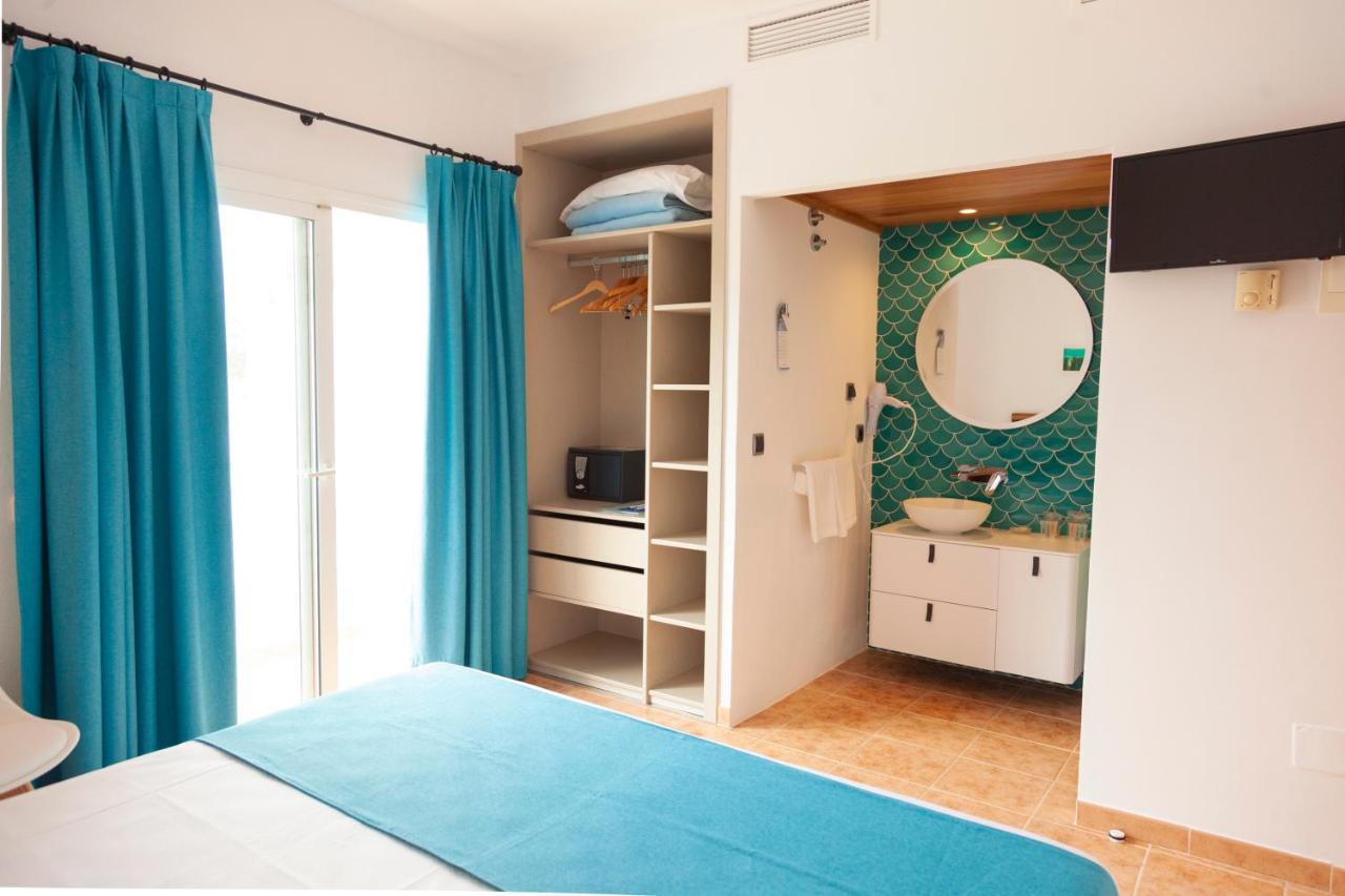 Hotel Roca Plana Es Pujols Esterno foto